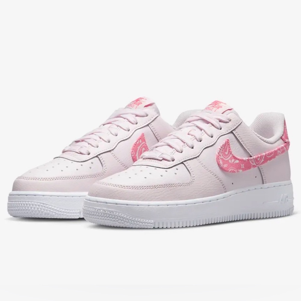 Nike Air Force 1 07’ Limited PINK BANDANA Womens size 5 / 6